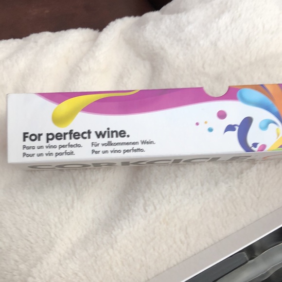 NWOT Corkcicle Color wine cork - Picture 2 of 3